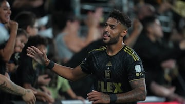 Denis Bouanga fires LAFC ahead from the penalty spot